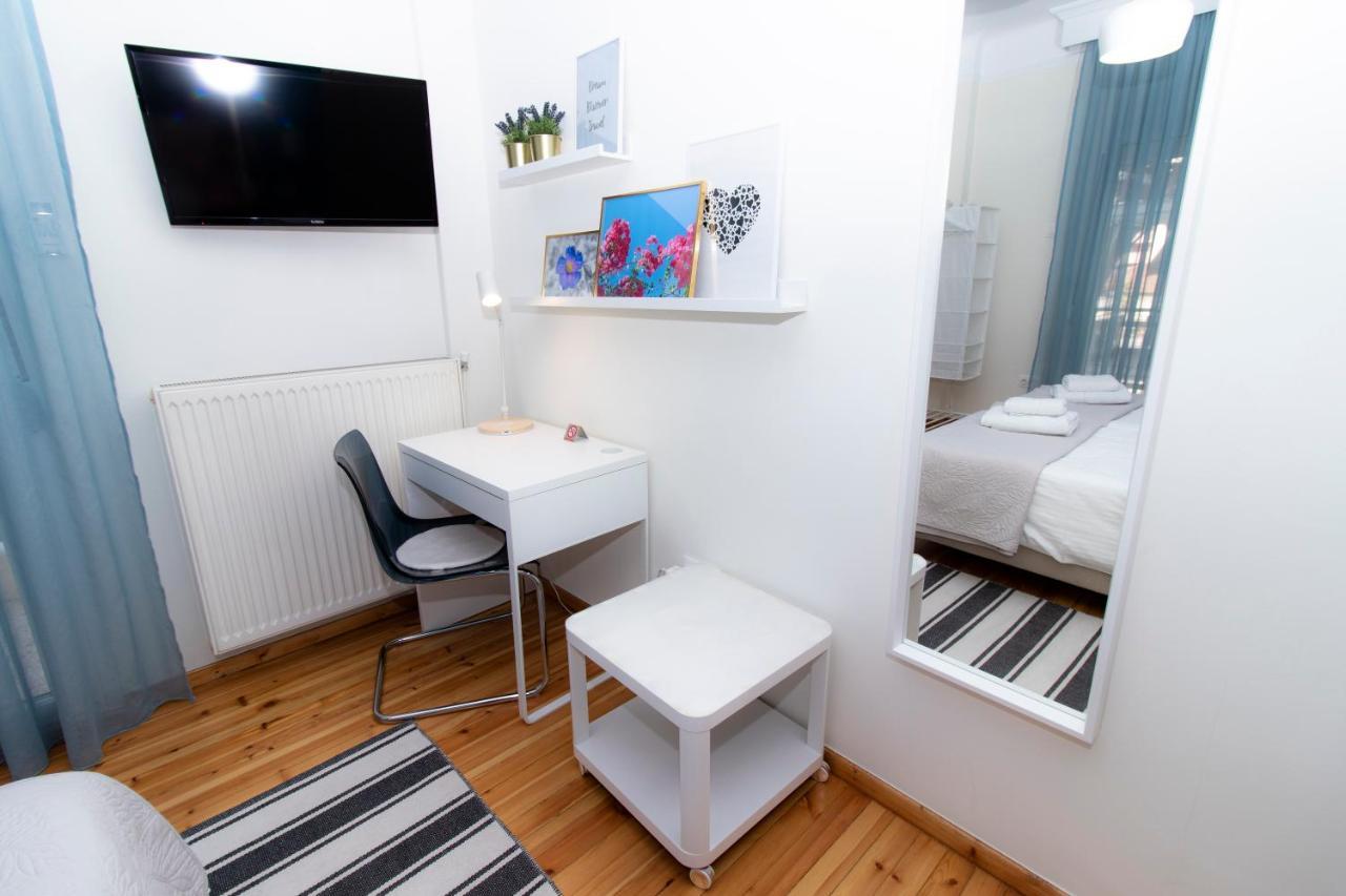 Large, Sunny, Modern Apartment Fully Renovated, Next To Agia Sofia Thessaloniki Buitenkant foto