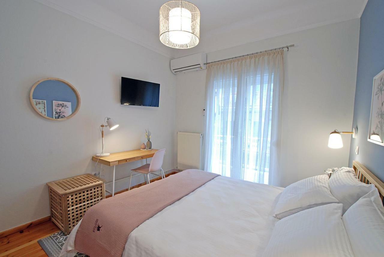 Large, Sunny, Modern Apartment Fully Renovated, Next To Agia Sofia Thessaloniki Buitenkant foto