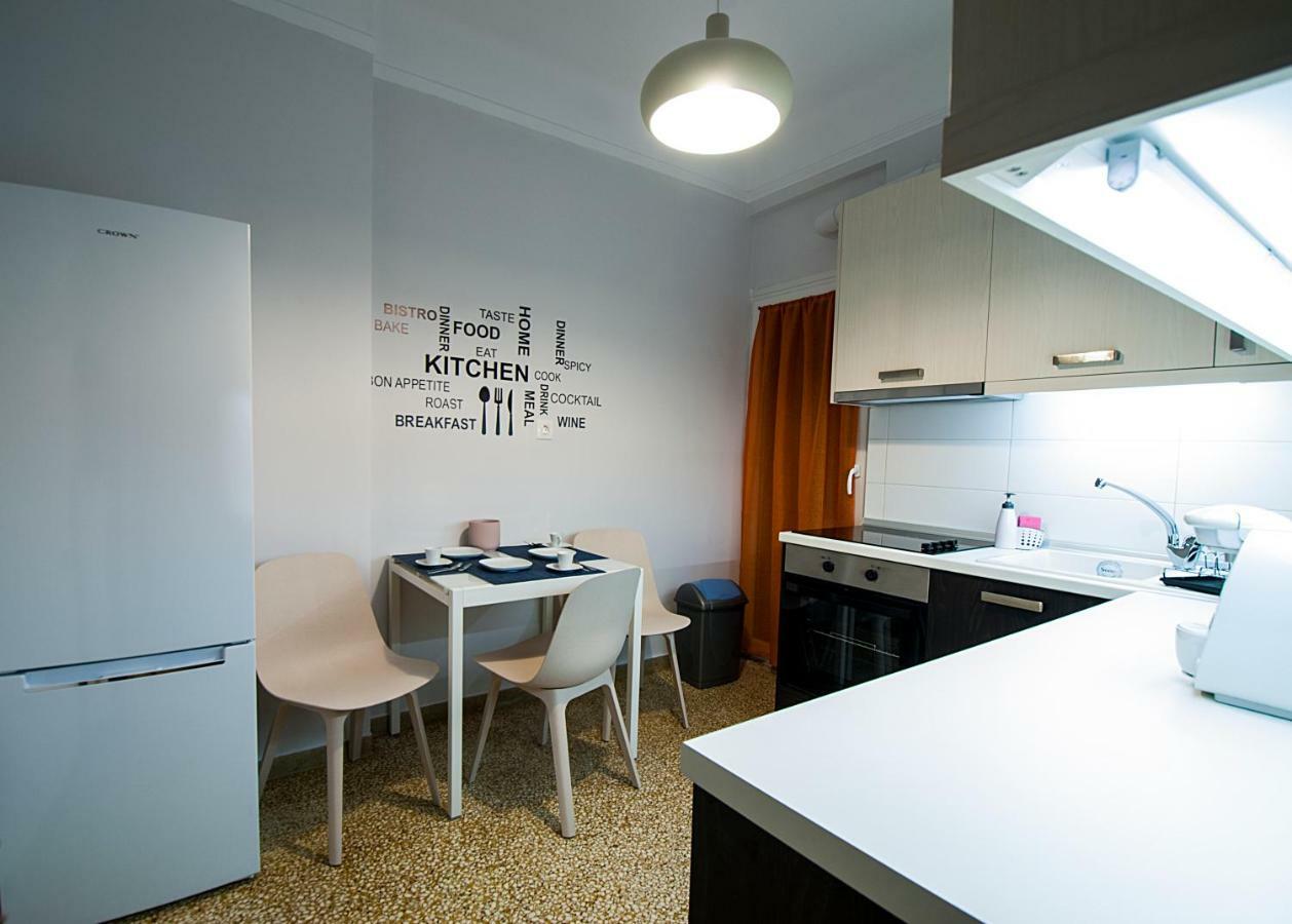 Large, Sunny, Modern Apartment Fully Renovated, Next To Agia Sofia Thessaloniki Buitenkant foto
